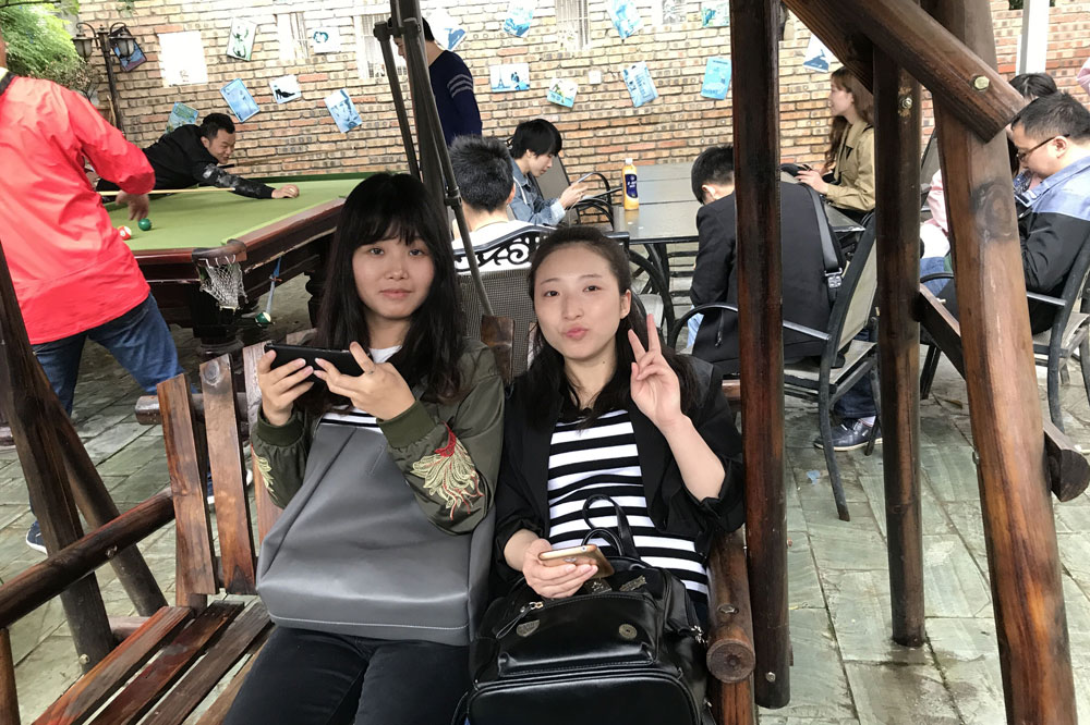 蜜桃成人AV一区二区三区